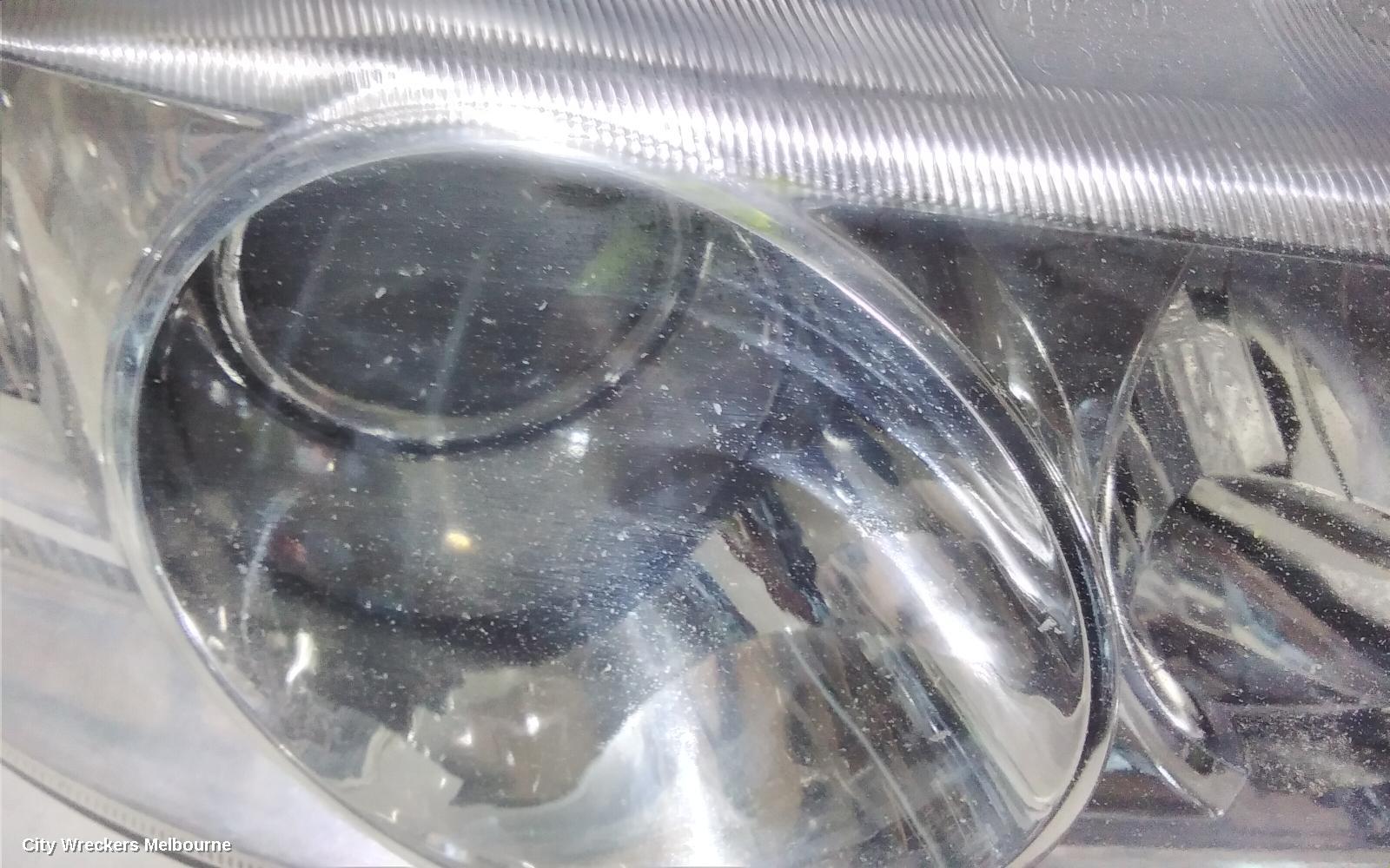 HOLDEN COMMODORE RIGHT HEADLAMP, VY1, BERLINA, 10/2002 - 08/2003 - Image 3