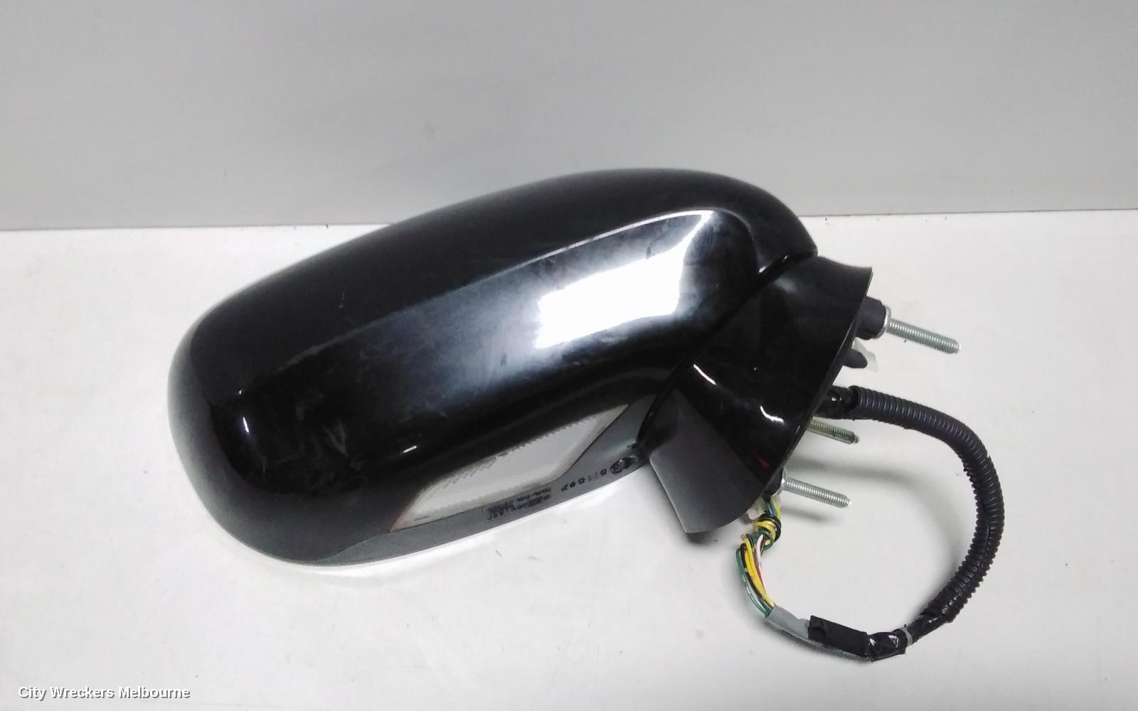 LEXUS IS250/IS250C RIGHT DOOR MIRROR, IS250, GSE20R, SEDAN, PRESTIGE, NON INDICATOR TYPE (1 PLUG), 11/2005 - 09/2008 - Image 3