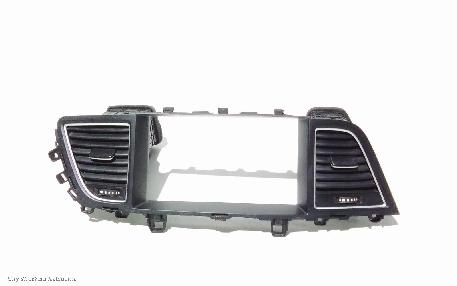 HYUNDAI GENESIS, DH, 11/2014 - 01/2018, CENTER AIRVENT: 94924 - Image 1