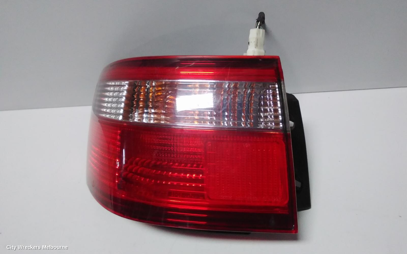 TOYOTA CAMRY LEFT TAILLIGHT, SK20, WAGON, LENS# 33-26, 08/1997 - 08/2002 - Image 3