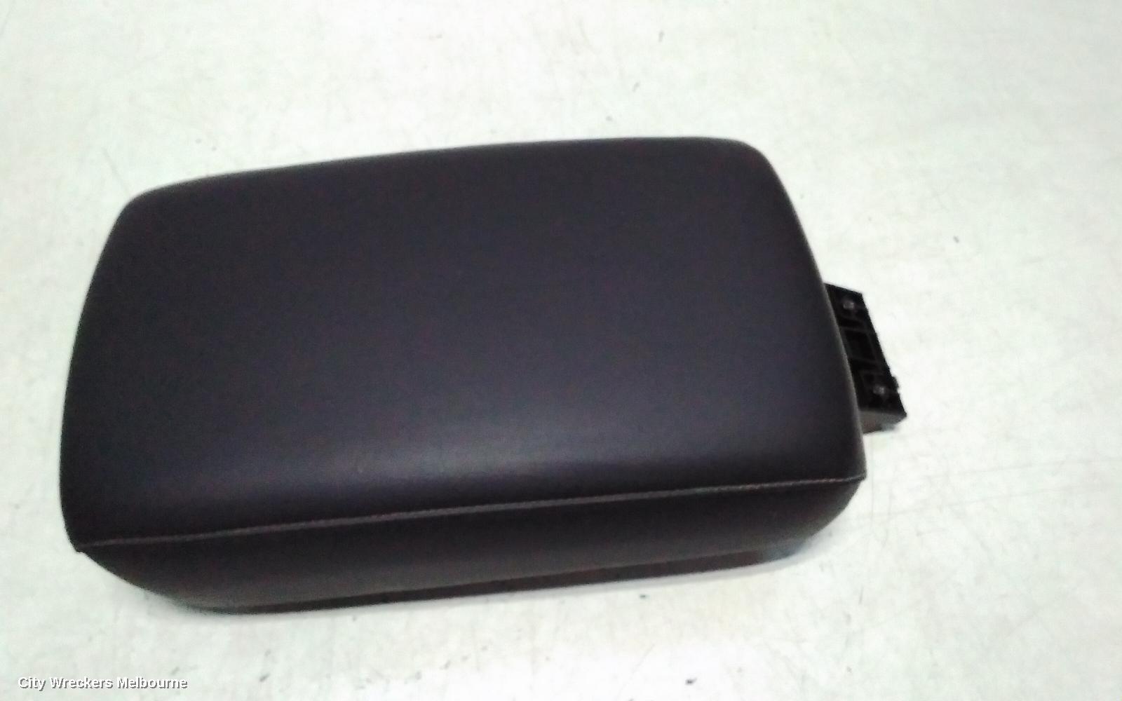MITSUBISHI OUTLANDER CONSOLE, ZM, CONSOLE LID ONLY, BLACK, 08/2021 ONWARDS - Image 1