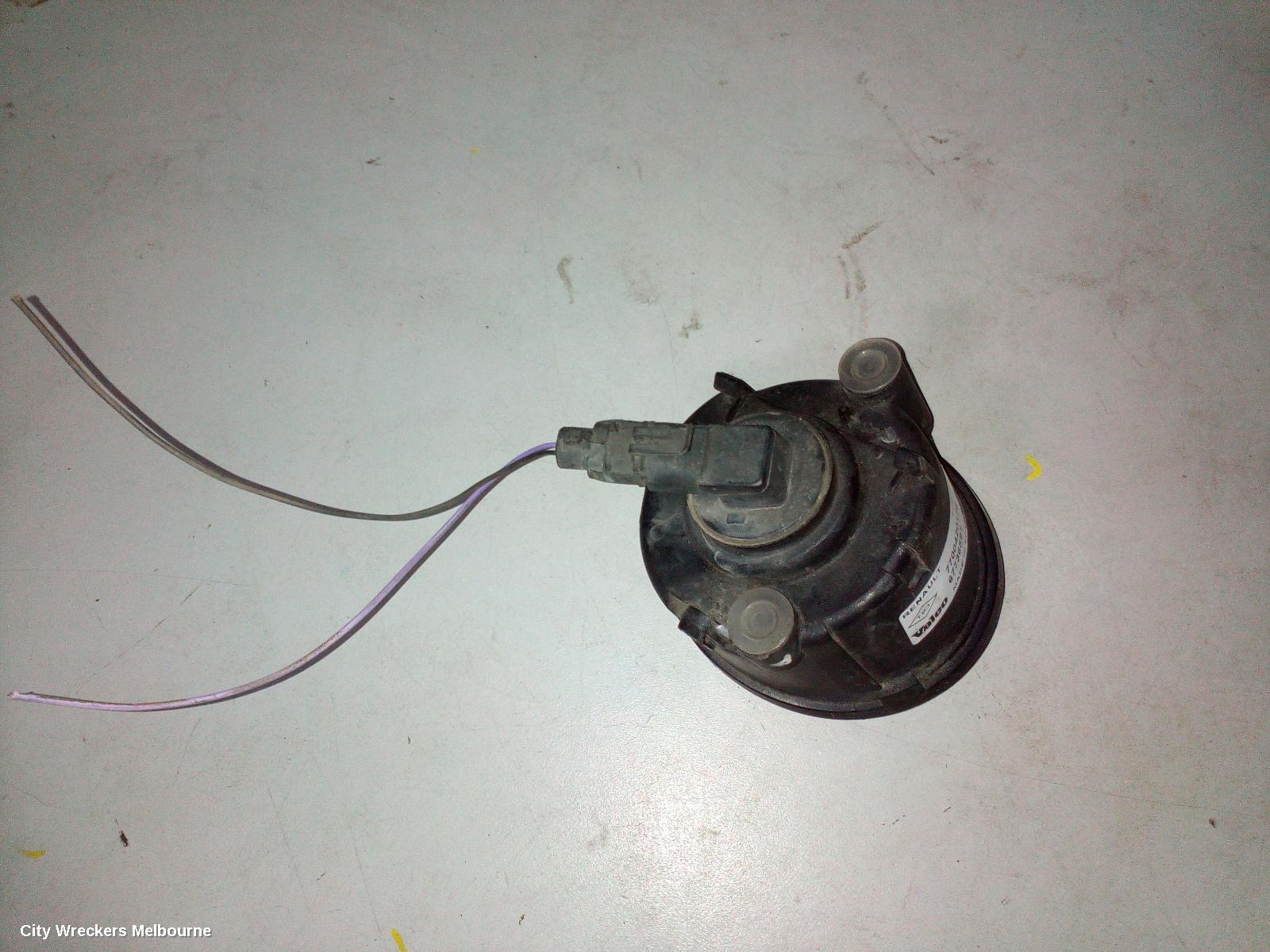 RENAULT MEGANE LEFT INDICATOR/FOG/SIDE - Image 2