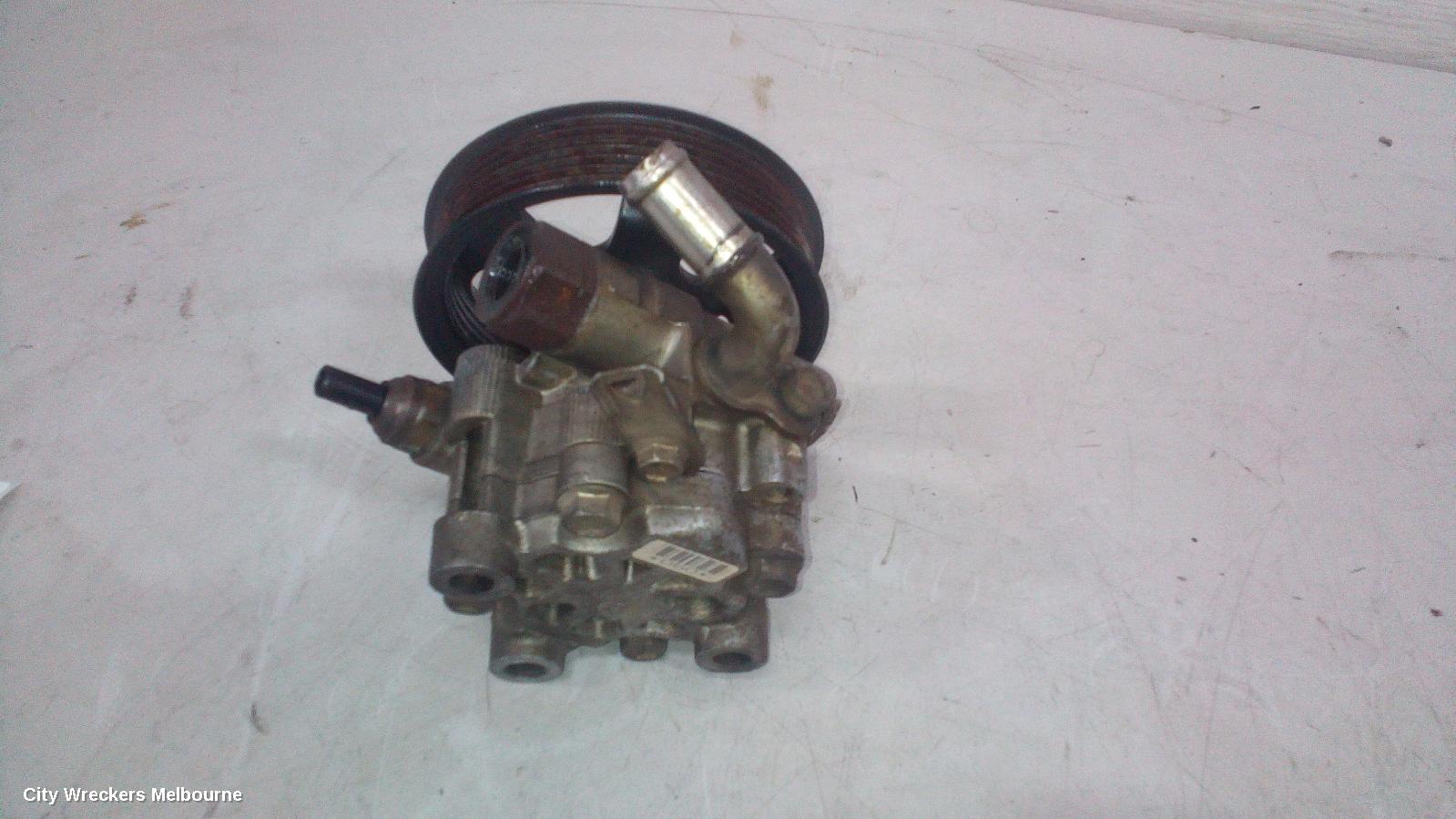 TOYOTA PRADO STEERING PUMP, PETROL, 4.0, 1GR-FE, 120 SERIES, 02/2003 - 10/2009 - Image 3