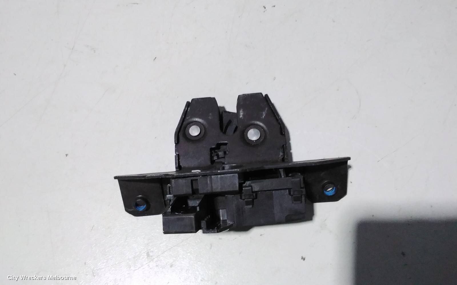 HOLDEN EQUINOX DOOR/BOOT/GATE LOCK, TAILGATE LOCK, NON AUTO OPENING TYPE, EQ, 09/2017 - 12/2020 - Image 2