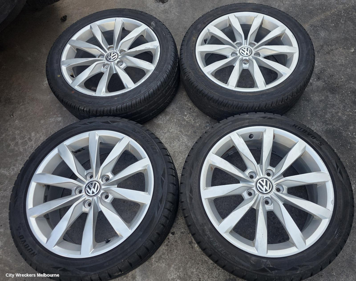 VOLKSWAGEN GOLF WHEEL MAG, FACTORY, 17X7.0IN, DIJON, 5 V SPOKE, GREY GEN 7, 11/2012 - 08/2020 - Image 1