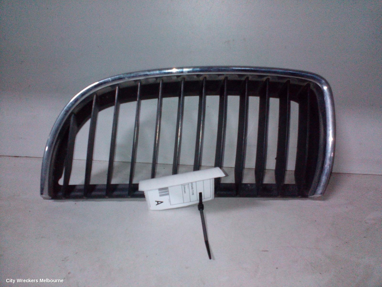 BMW 3 SERIES GRILLE, BUMPER GRILLE (LH SIDE), E90, SEDAN, STANDARD TYPE (AUTO T/M), 03/2005 - 08/2008 - Image 1