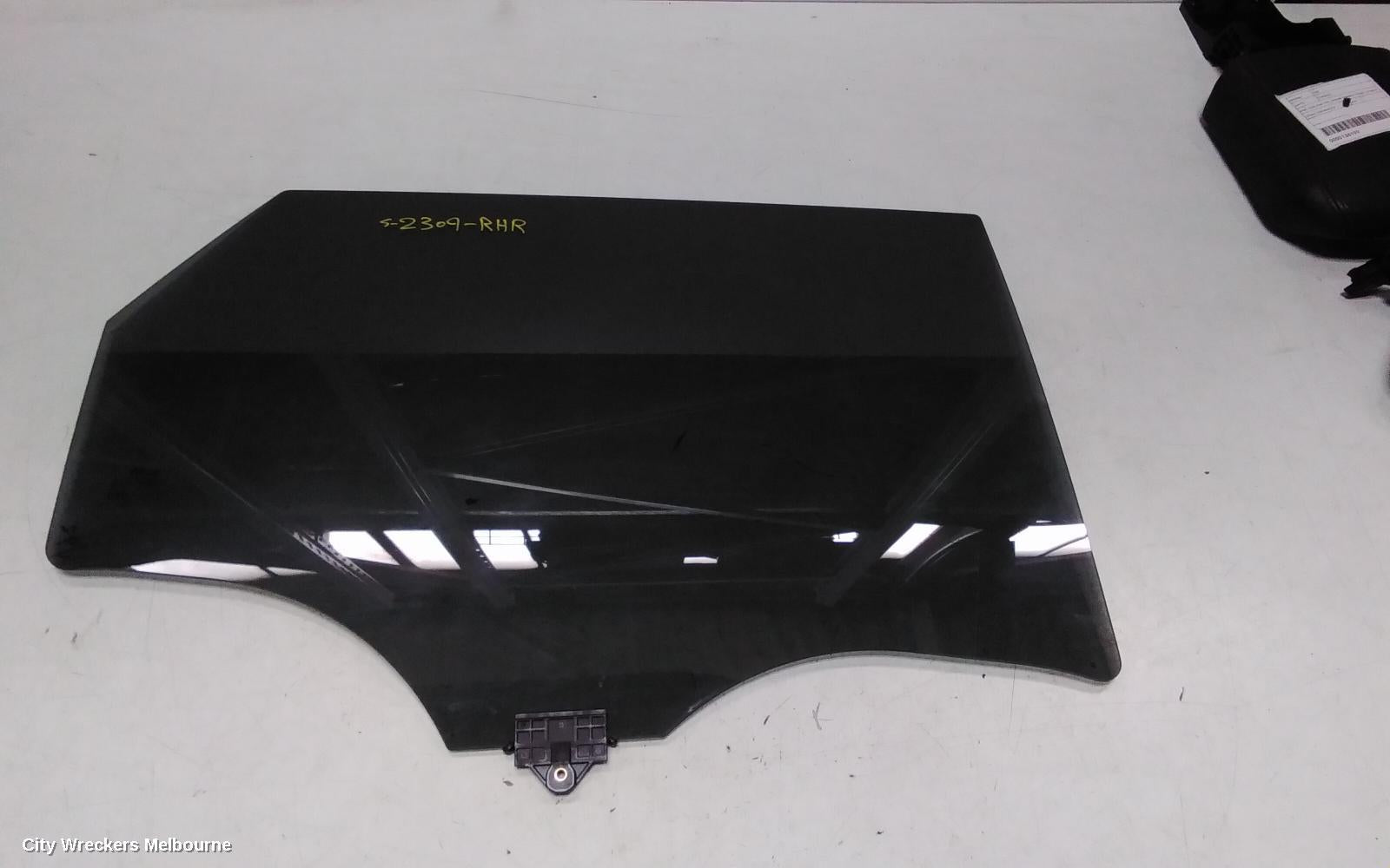 HYUNDAI TUCSON RIGHT REAR DOOR WINDOW, NX4, 02/2021 ONWARDS - Image 1