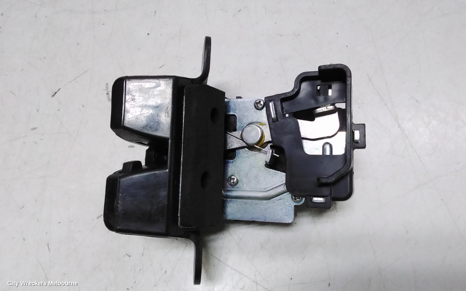 KIA SPORTAGE DOOR/BOOT/GATE LOCK, TAILGATE LOCK, SL, KOREAN/SLOVAKIAN BUILT (VIN KNAP/U5YP), 05/2010 - 10/2015 - Image 3