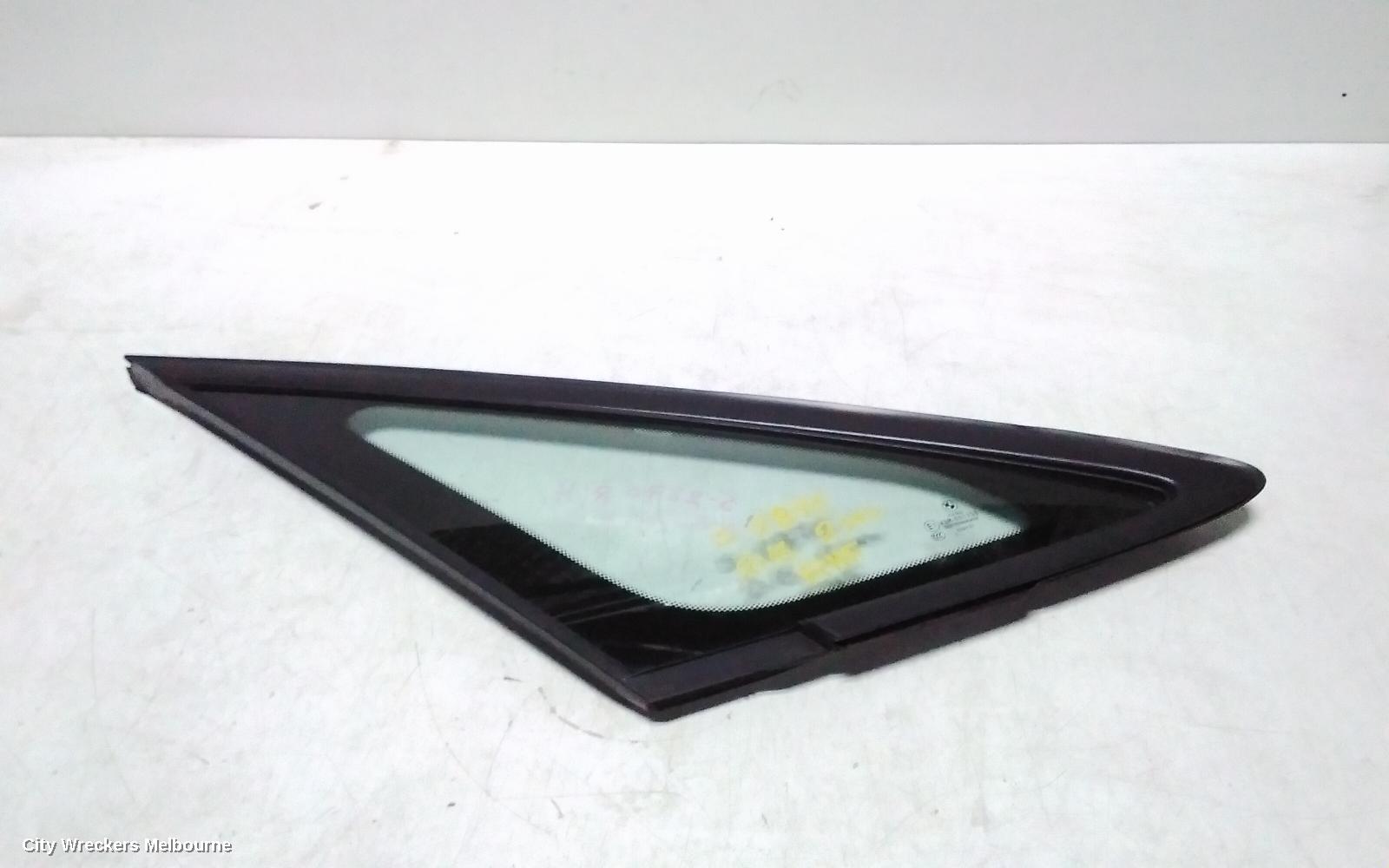BMW 2 SERIES RIGHT FRONT 1/4 DOOR GLASS, F45, ACTIVE TOURER, 09/2014 - 09/2021 - Image 1