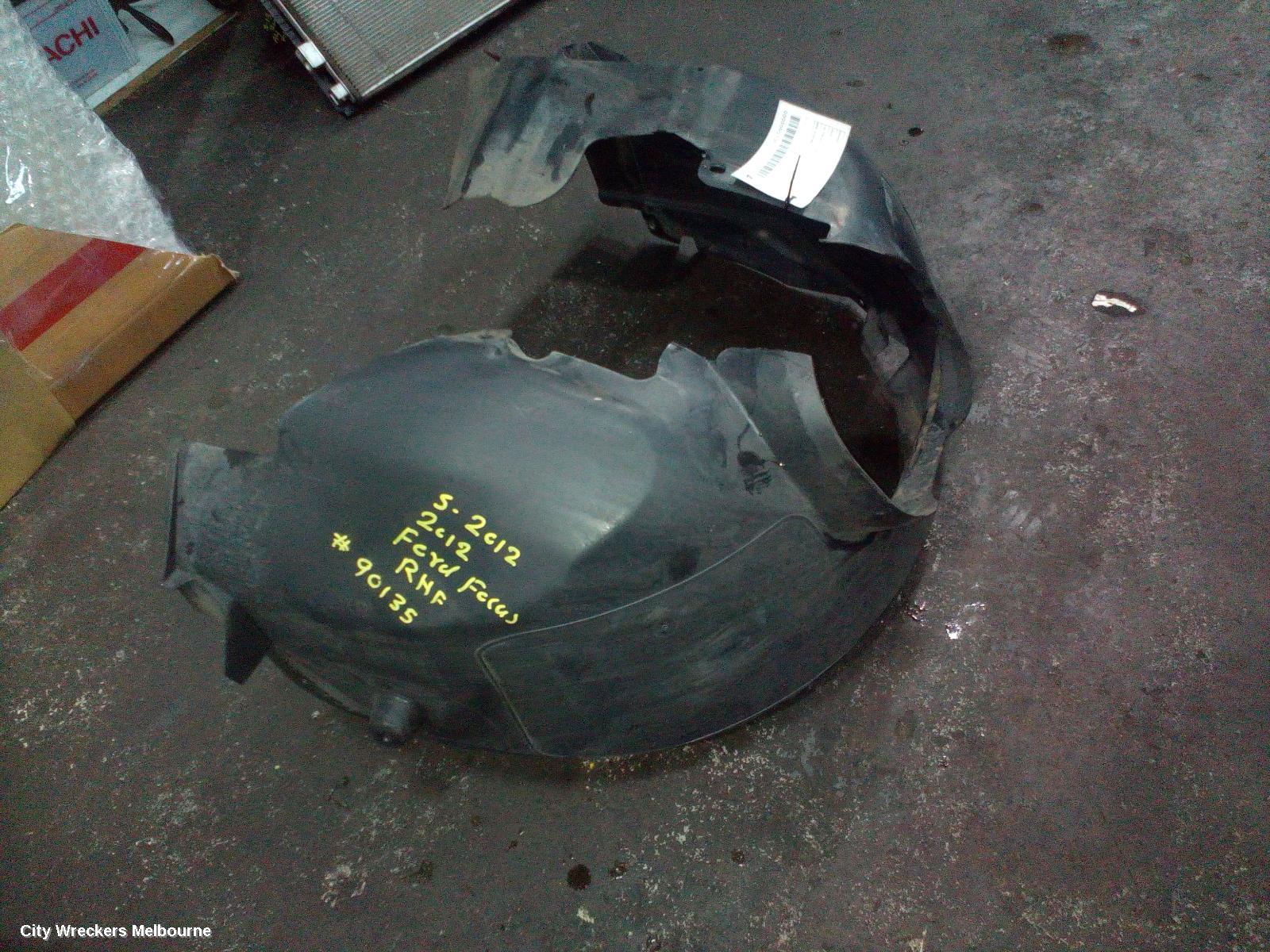 FORD FOCUS RIGHT GUARD LINER, LW, FRONT, 1.6 ENG TYPE, 05/2011 - 08/2015 - Image 3