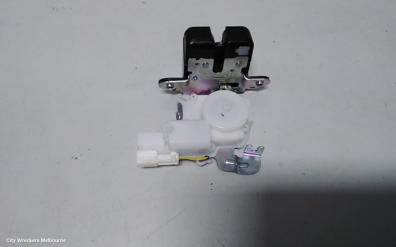 HONDA HRV DOOR/BOOT/GATE LOCK, TAILGATE LOCK, RU5, 12/2014 ONWARDS - Image 3