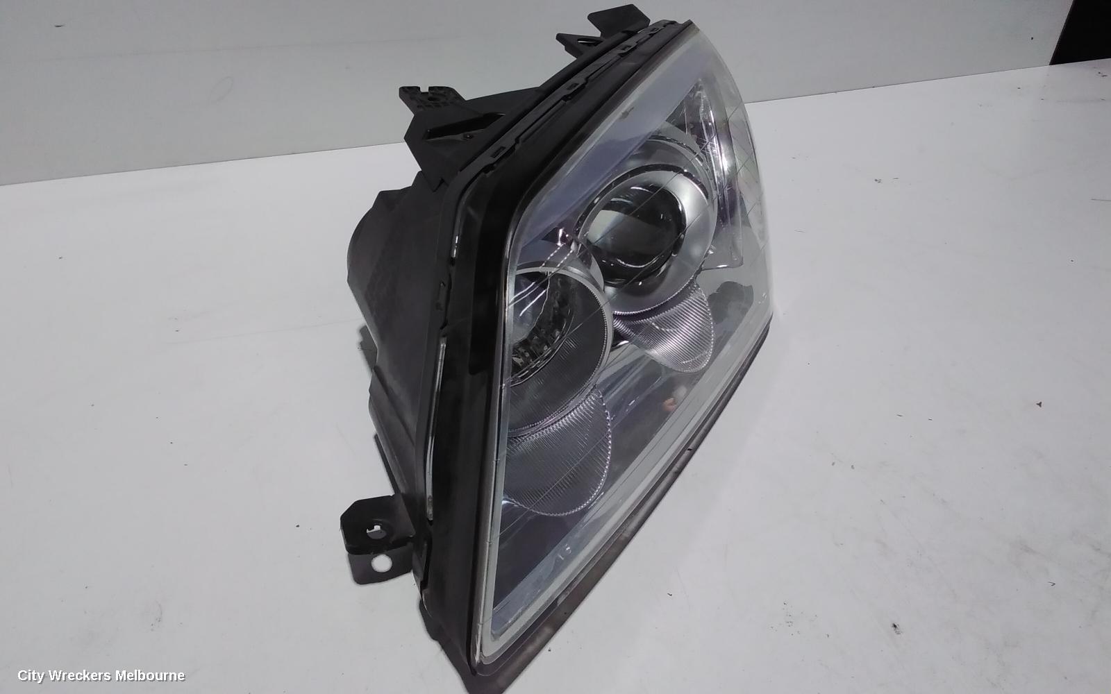 HOLDEN CAPTIVA LEFT HEADLAMP, CG, CX/LX/SX/CAPTIVA 7 (4TH VIN = C), CHROME INNER TYPE, 09/2006 - 02/2011 - Image 2