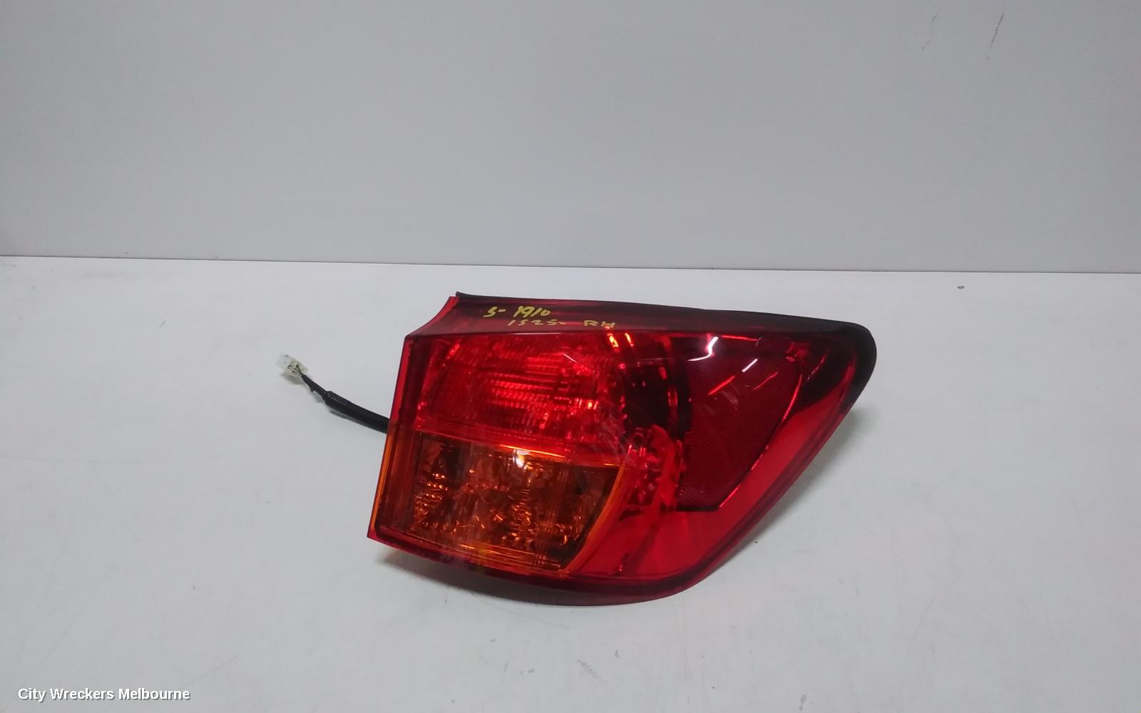 LEXUS IS250/IS250C RIGHT TAILLIGHT, IS250, GSE20R, SEDAN, VERTICAL TYPE, 11/2005 - 09/2008 - Image 1