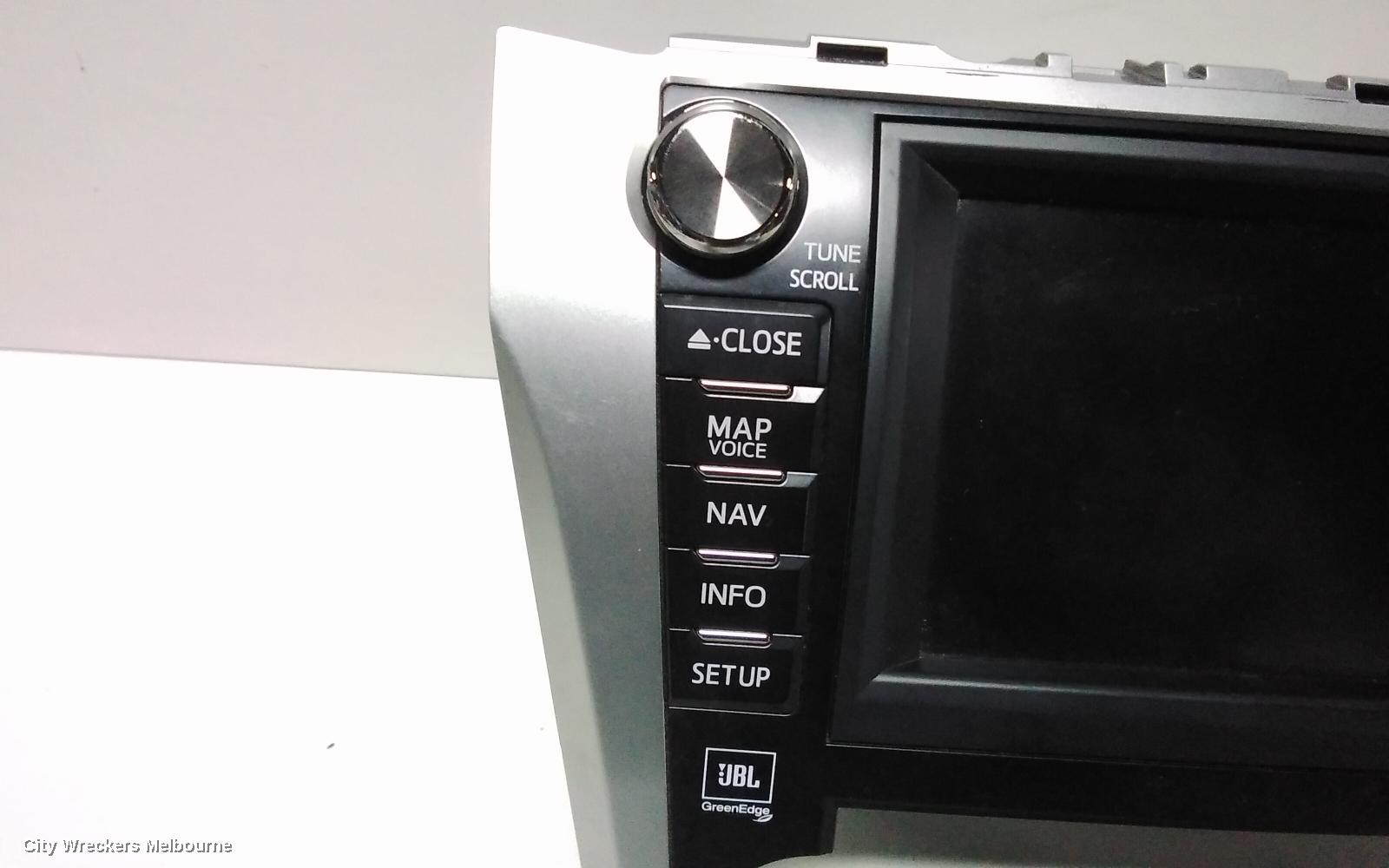 TOYOTA CAMRY RADIO/CD/DVD/SAT/TV, 7IN SAT NAV HEAD UNIT (P/N ON FACE 18039), ASV50/AVV50, 12/2011 - 05/2015 - Image 3