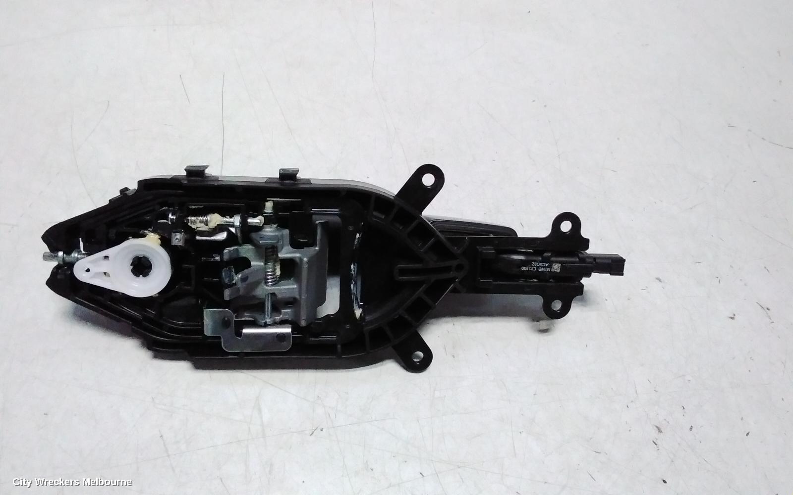 FORD RANGER DOOR HANDLE, RA, RH FRONT, INNER, 05/2022 ONWARDS - Image 3
