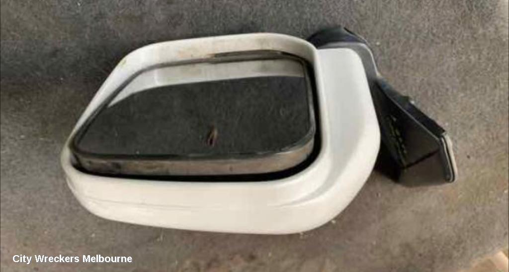 MITSUBISHI CHALLENGER RIGHT DOOR MIRROR, PA, POWER, COLOUR CODED, 06/2002 - 01/2006 - Image 2
