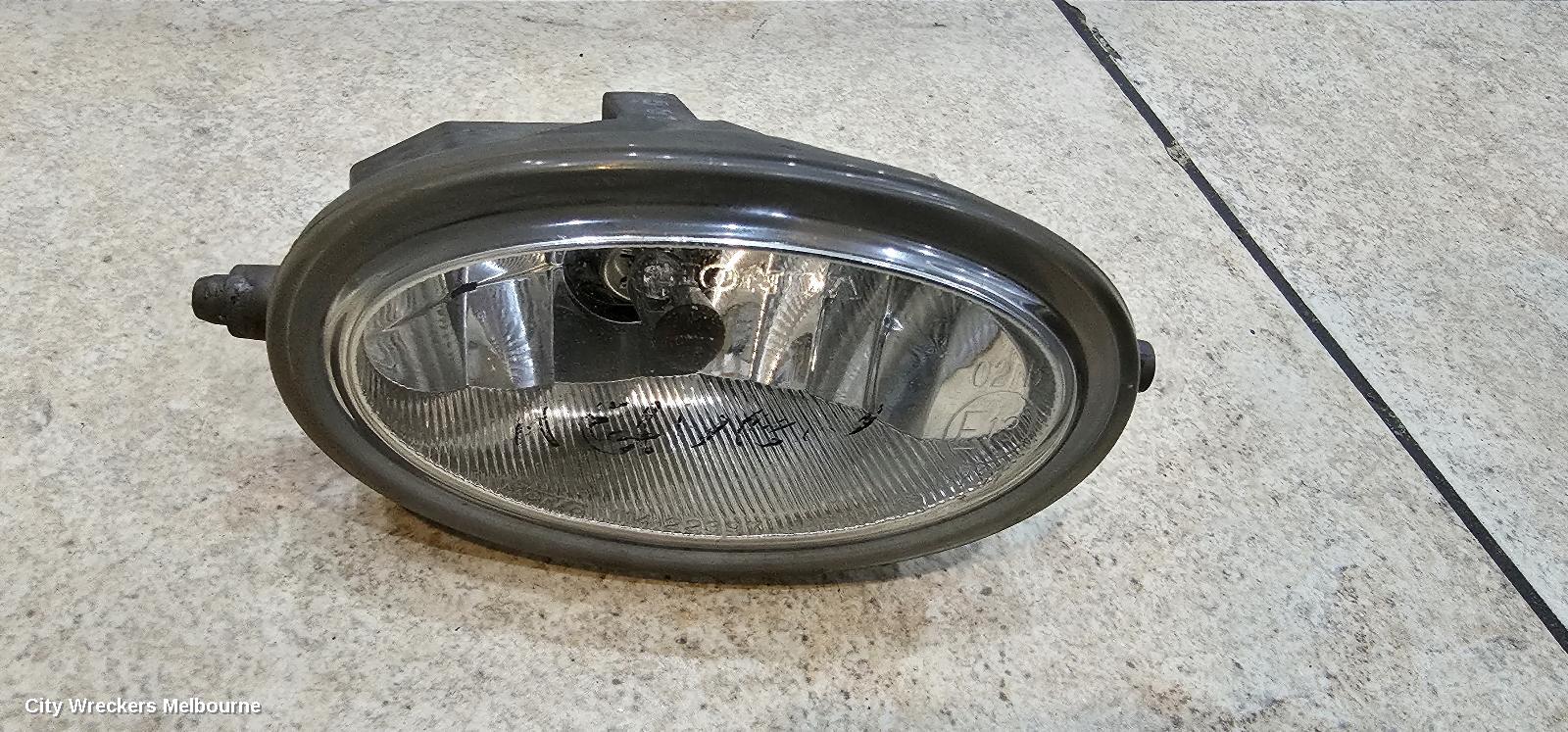 HONDA ACCORD RIGHT INDICATOR/FOG/SIDE, BUMPER FOGLAMP, 7TH GEN, CL/EURO (VIN JHMCL), 06/2003 - 03/2008 - Image 1