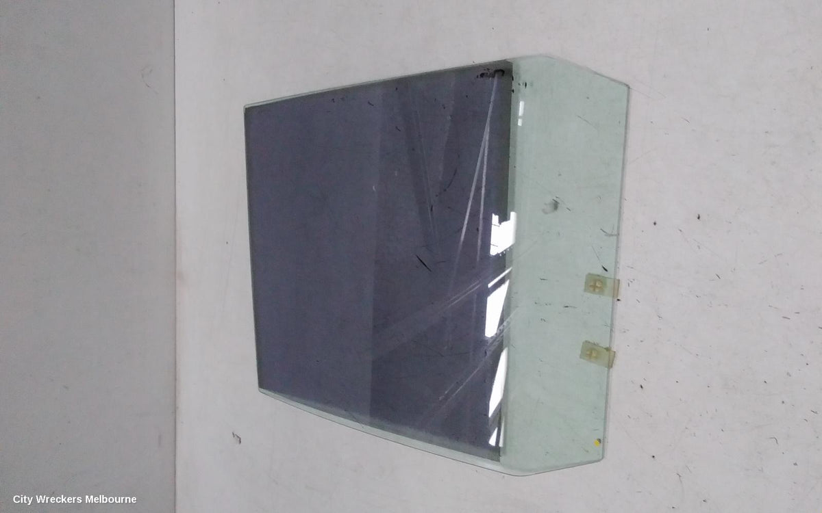 SUZUKI VITARA RIGHT REAR DOOR WINDOW, SQ, 04/1998 - 07/2005 - Image 2