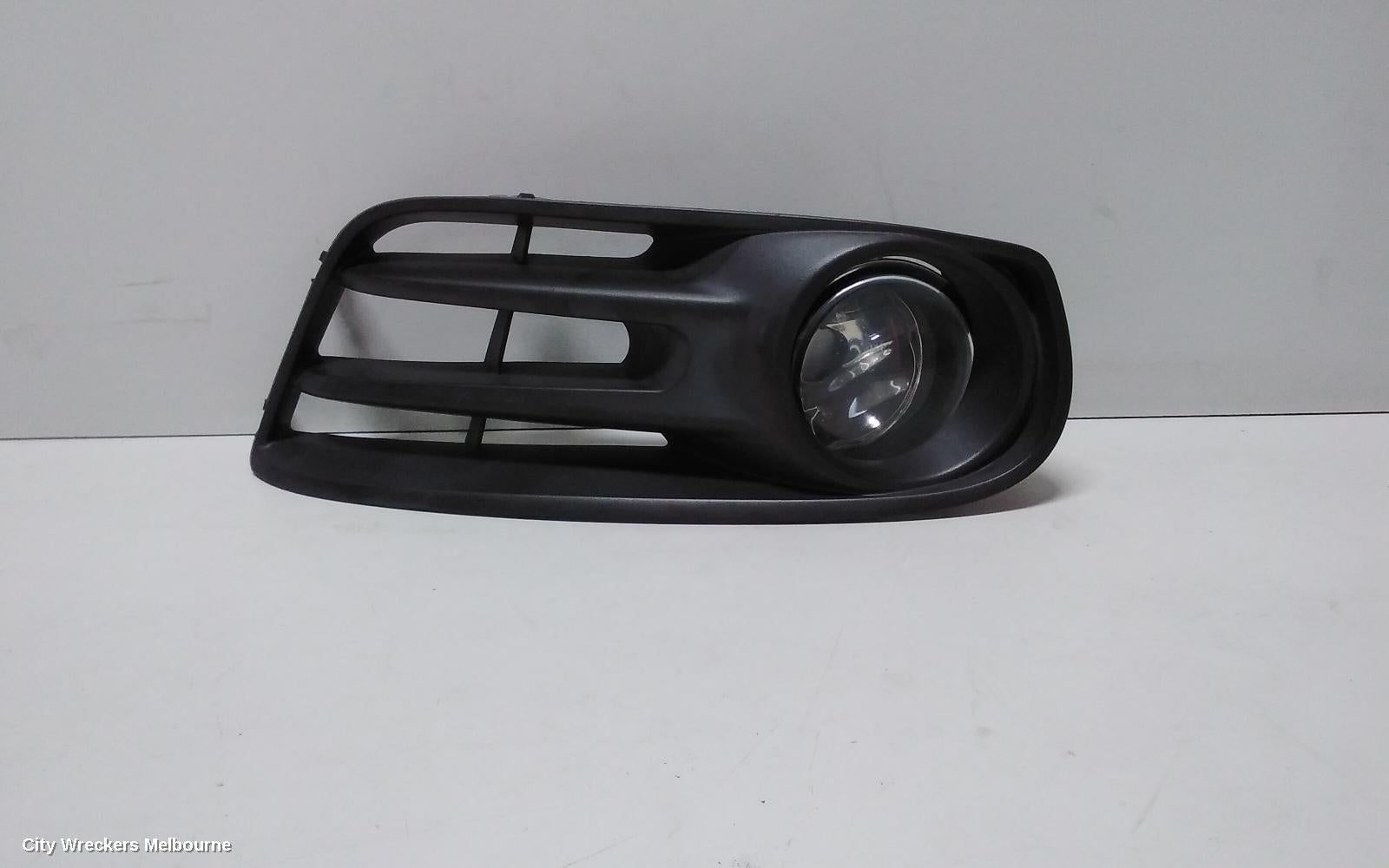 NISSAN PULSAR LEFT INDICATOR/FOG/SIDE, BUMPER FOGLAMP, C12, HATCH, 05/2013 - 12/2016 - Image 2