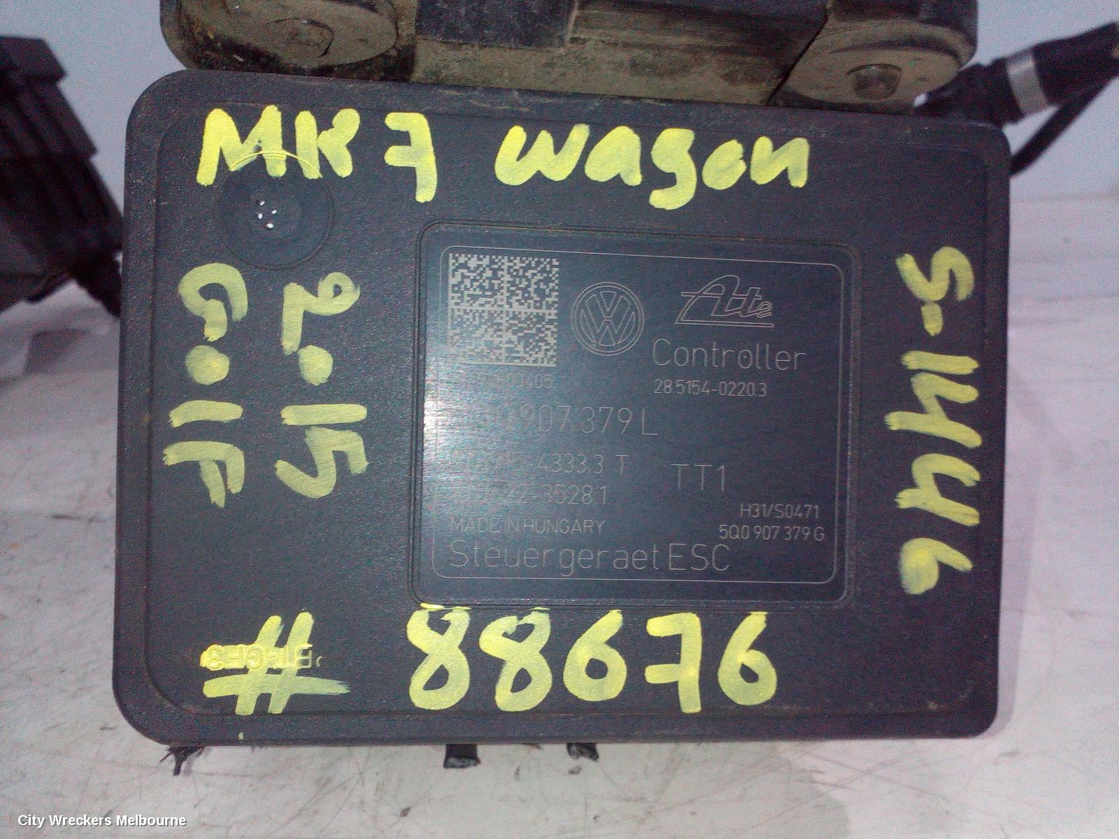 VOLKSWAGEN GOLF ABS PUMP/MODULATOR, GEN 7, ON MOTOR P/N 5Q0614517K, 03/2013 - 08/2020 - Image 3