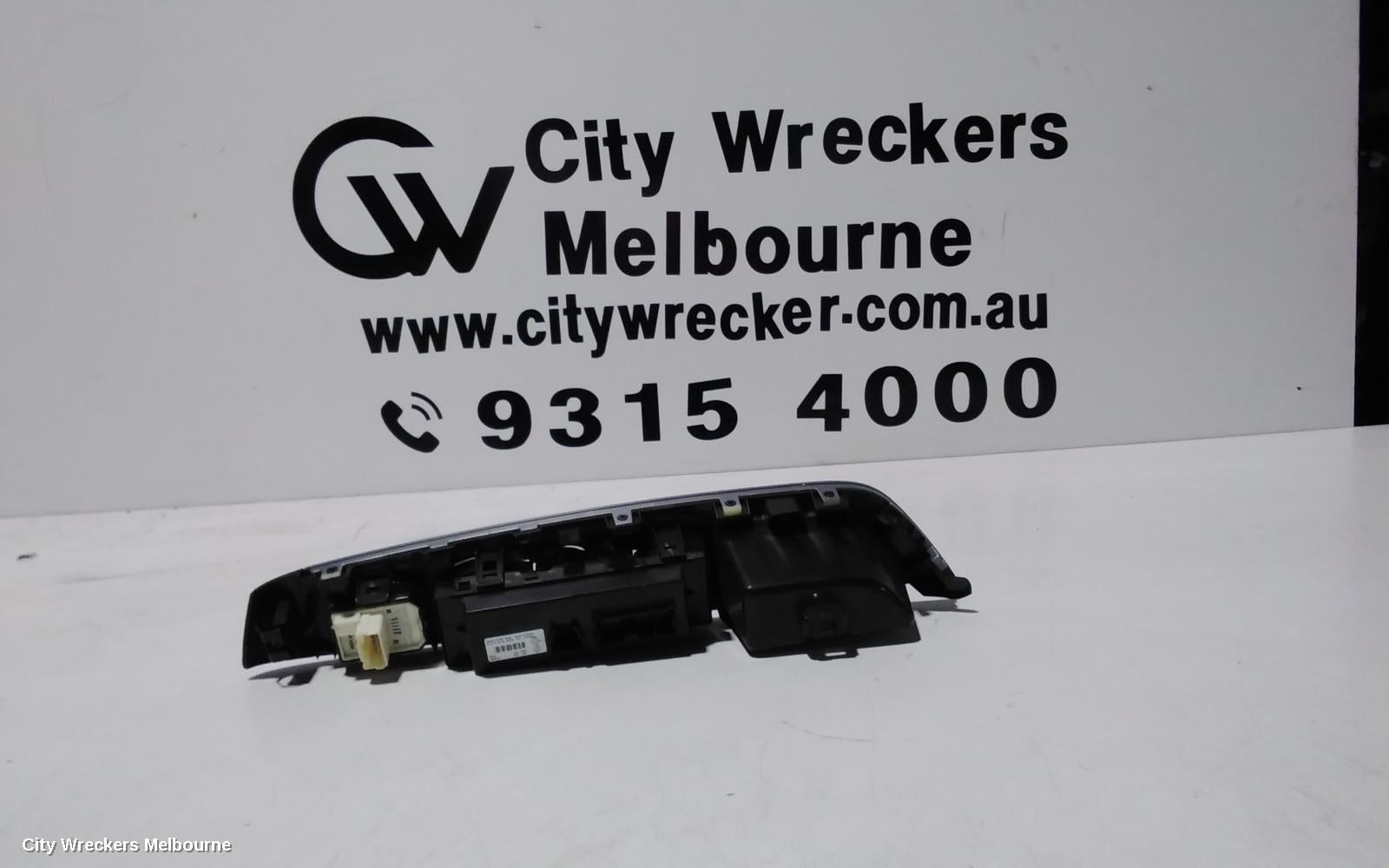 RENAULT KALEOS PWR DR WIND SWITCH, RH FRONT (MASTER SWITCH), W/ AUTO UP & DOWN TYPE, NON POWER FOLD MIRROR, XZG, 05/2016 - 09/2020 - Image 2
