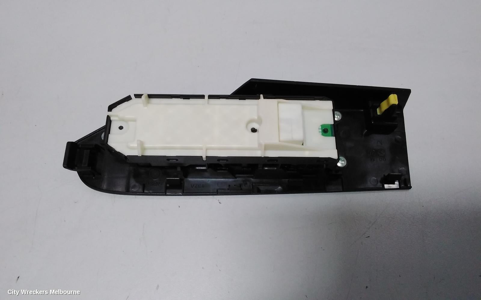 TOYOTA COROLLA PWR DR WIND SWITCH, RH FRONT (MASTER SWITCH), ZRE182R, HATCH, LEVIN ZR (S PACKAGE), 03/2015 - 06/2018 - Image 3