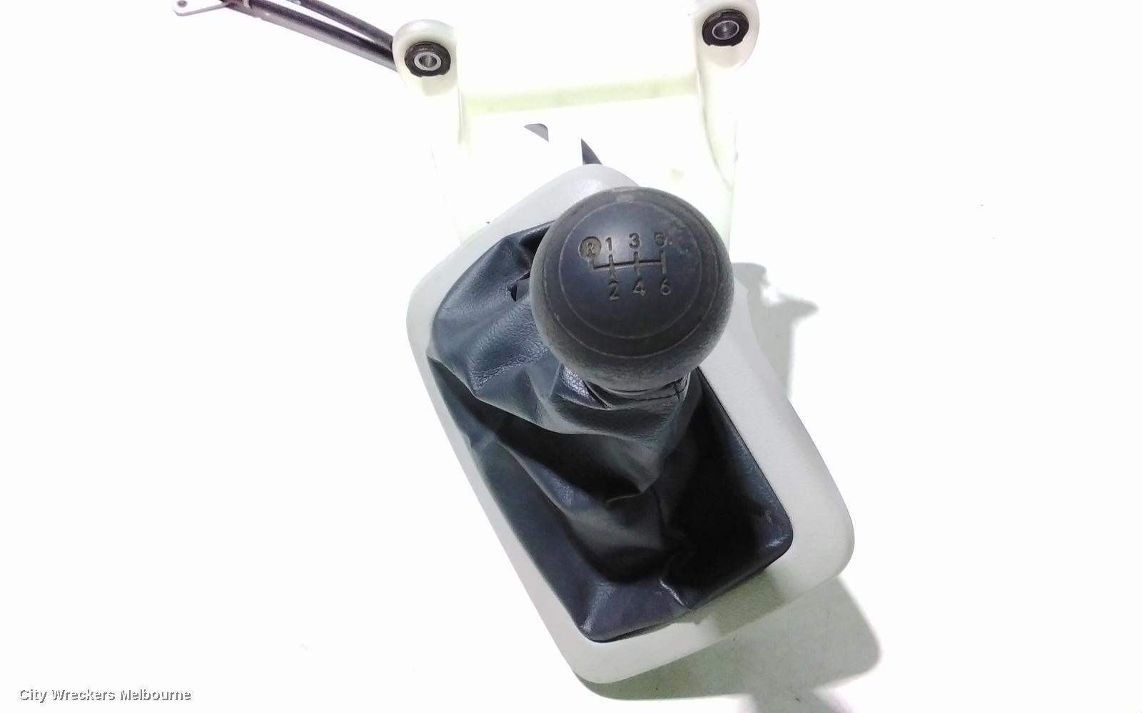 TOYOTA HIACE GEAR STICK/SHIFTER, 300 SERIES, MANUAL T/M, 02/2019 ONWARDS - Image 3