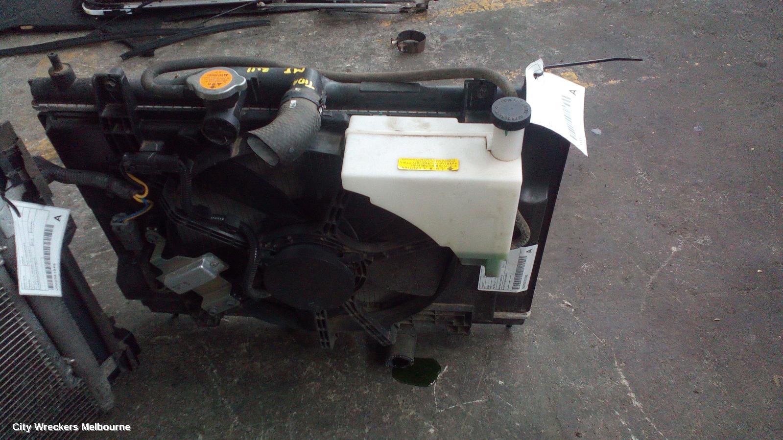 NISSAN TIIDA RADIATOR, MANUAL, C11, 09/2004 - 01/2013 - Image 2