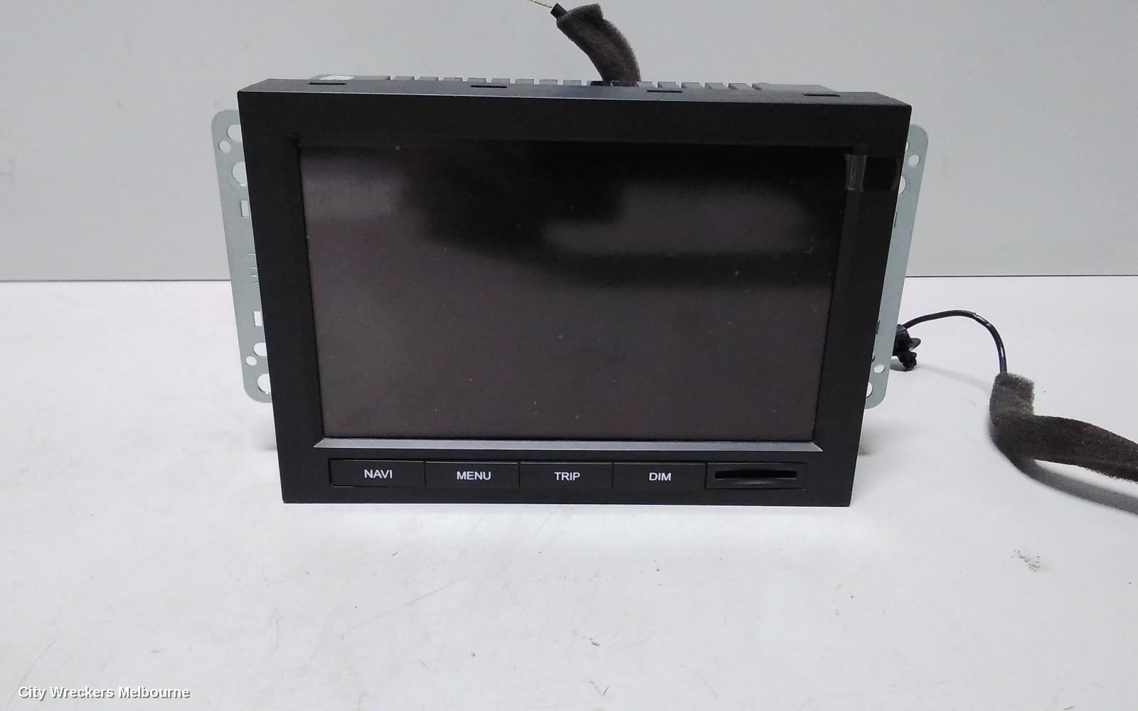 HOLDEN CAPTIVA RADIO/CD/DVD/SAT/TV, DISPLAY UNIT SURROUND ONLY, SAT NAV TYPE, CG, 01/2011 - 09/2015 - Image 2