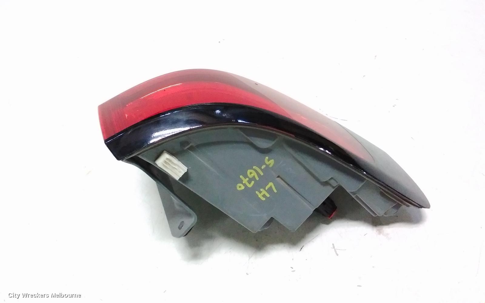 JEEP GRANDCHEROKEE LEFT TAILLIGHT, WK, SRT/75TH ANNIV/TRACKHAWK/BLACKHAWK, BLACK BEZEL, 04/2013 ONWARDS - Image 3
