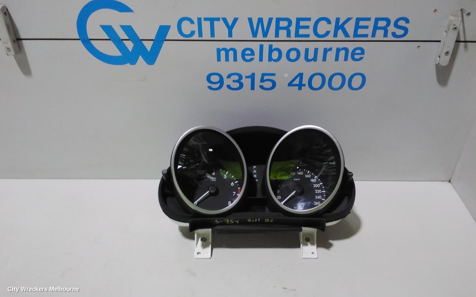 MAZDA 3 INSTRUMENT CLUSTER, INSTRUMENT CLUSTER, PETROL, AUTO T/M, SP25, BL, 04/2009 - 10/2013 - Image 1