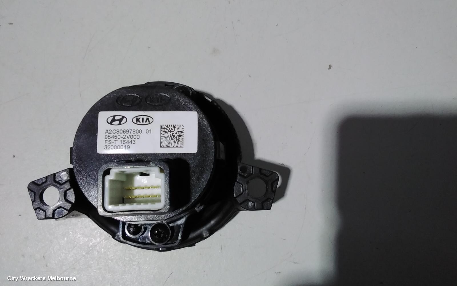 HYUNDAI VELOSTER, FS, 10/2011 - 08/2019, START STOP BUTTON: 83444 - Image 2
