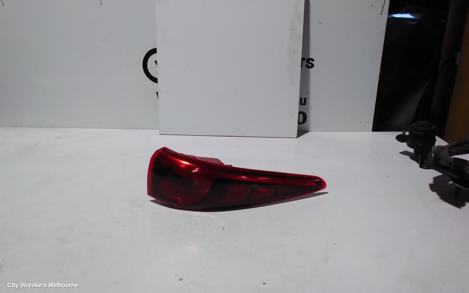 KIA SPORTAGE RIGHT TAILLIGHT, QL, IN BODY, NON LED TYPE, 10/2015 - 04/2018 - Image 2