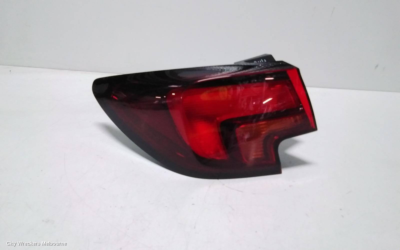 HOLDEN ASTRA LEFT TAILLIGHT, BK, 5DR HATCH, R/RS, NON LED TYPE, 09/2016 ONWARDS - Image 3