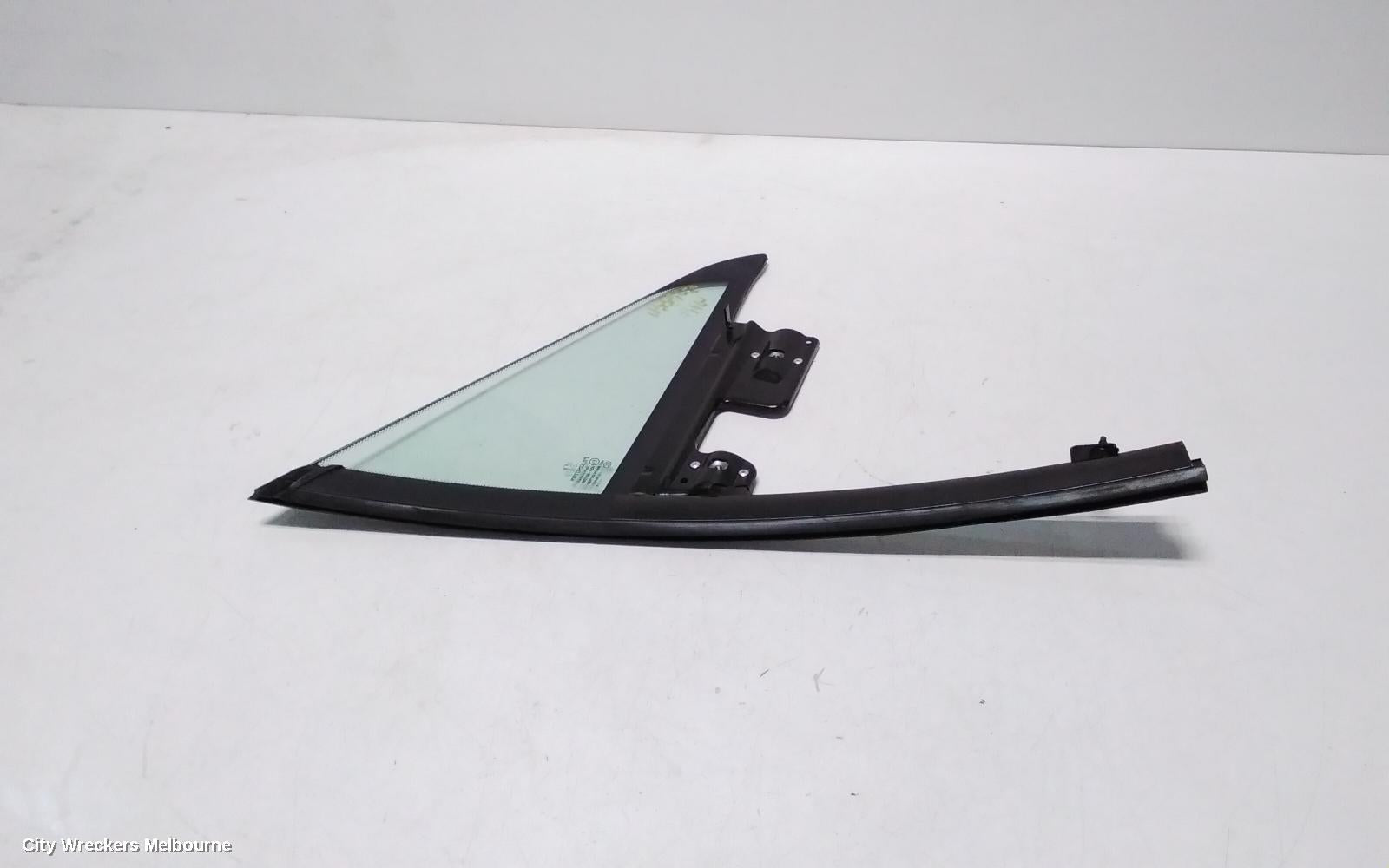 PEUGEOT 407 LEFT FRONT 1/4 DOOR GLASS, 09/2004 - 06/2011 - Image 3