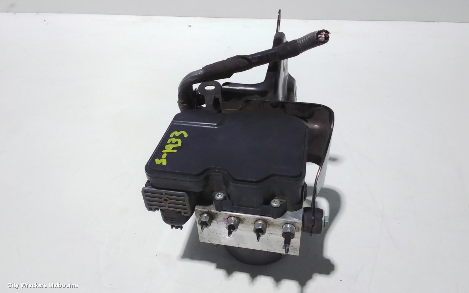 TOYOTA RAV4 ABS PUMP/MODULATOR, ZSA42R, 2.0, PETROL, AUTO T/M TYPE,12/2012 - 11/2018 - Image 2