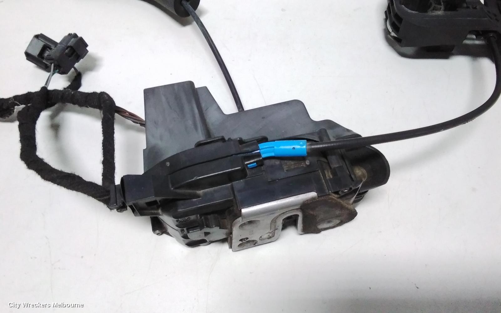 RENAULT MEGANE DOOR/BOOT/GATE LOCK, LEFT FRONT DOOR LOCK, X32/B95/K95, 5DR HATCH/WAGON, P/N 805030002R, 09/2010 - 05/2016 - Image 2
