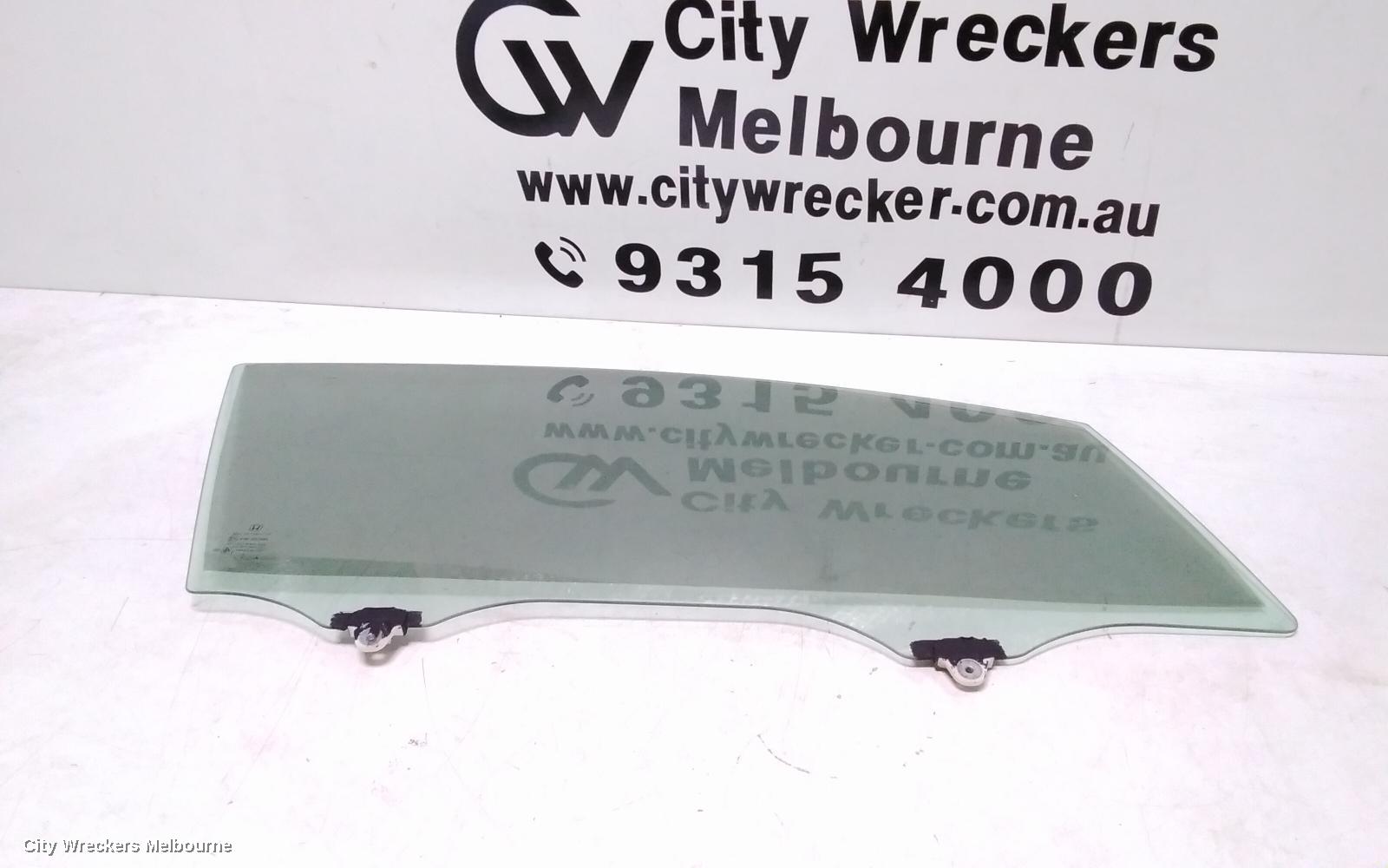 HONDA CIVIC RIGHT FRONT DOOR WINDOW, 9TH GEN, SEDAN (VIN MRHFB), 02/2012 - 04/2016 - Image 1