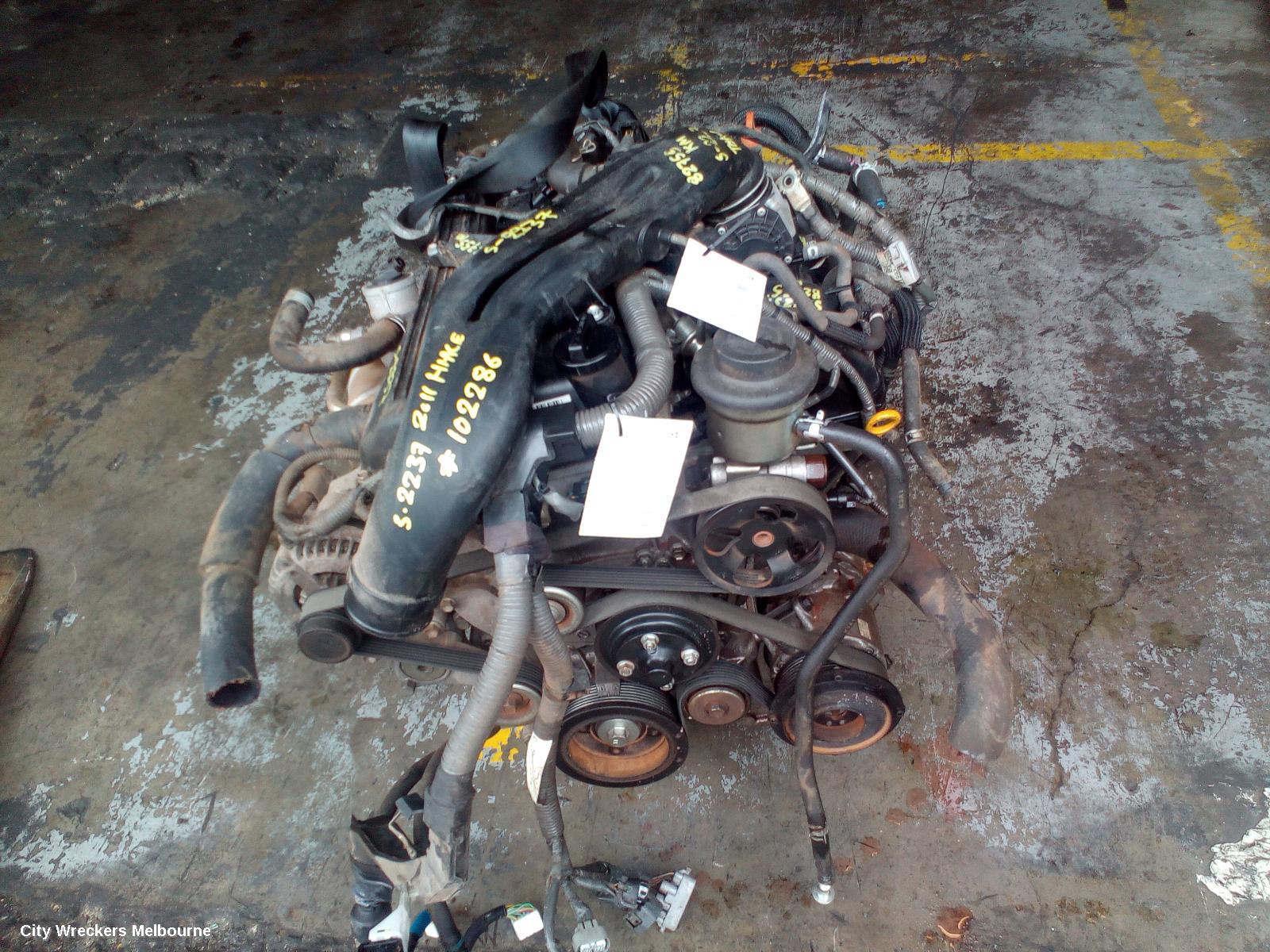 TOYOTA HIACE ENGINE, PETROL, 2.7, 2TR-FE, SINGLE VVT TYPE, TRH, 03/2005 - 02/2015 - Image 1