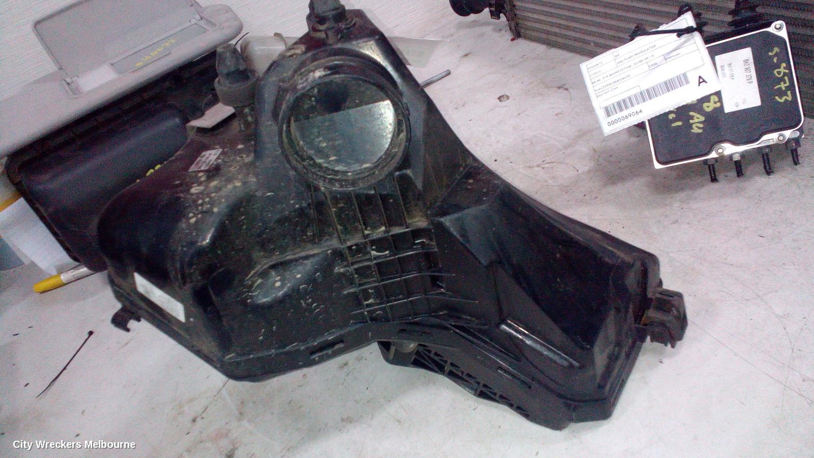 AUDI A4 AIR CLEANER/BOX, AIR CLEANER, B8 8K, 1.8/2.0, PETROL, 02/2008 - 09/2015 - Image 3
