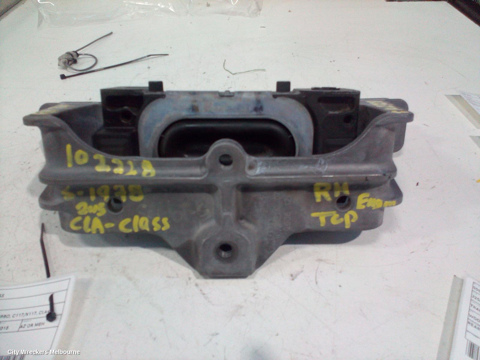 MERCEDES CLA CLASS MOUNT, ENGINE MOUNT, PETROL, 2.0, TURBO, C117/X117, CLA45 AMG, 133.980 CODE, 10/2013 - 01/2019 - Image 2