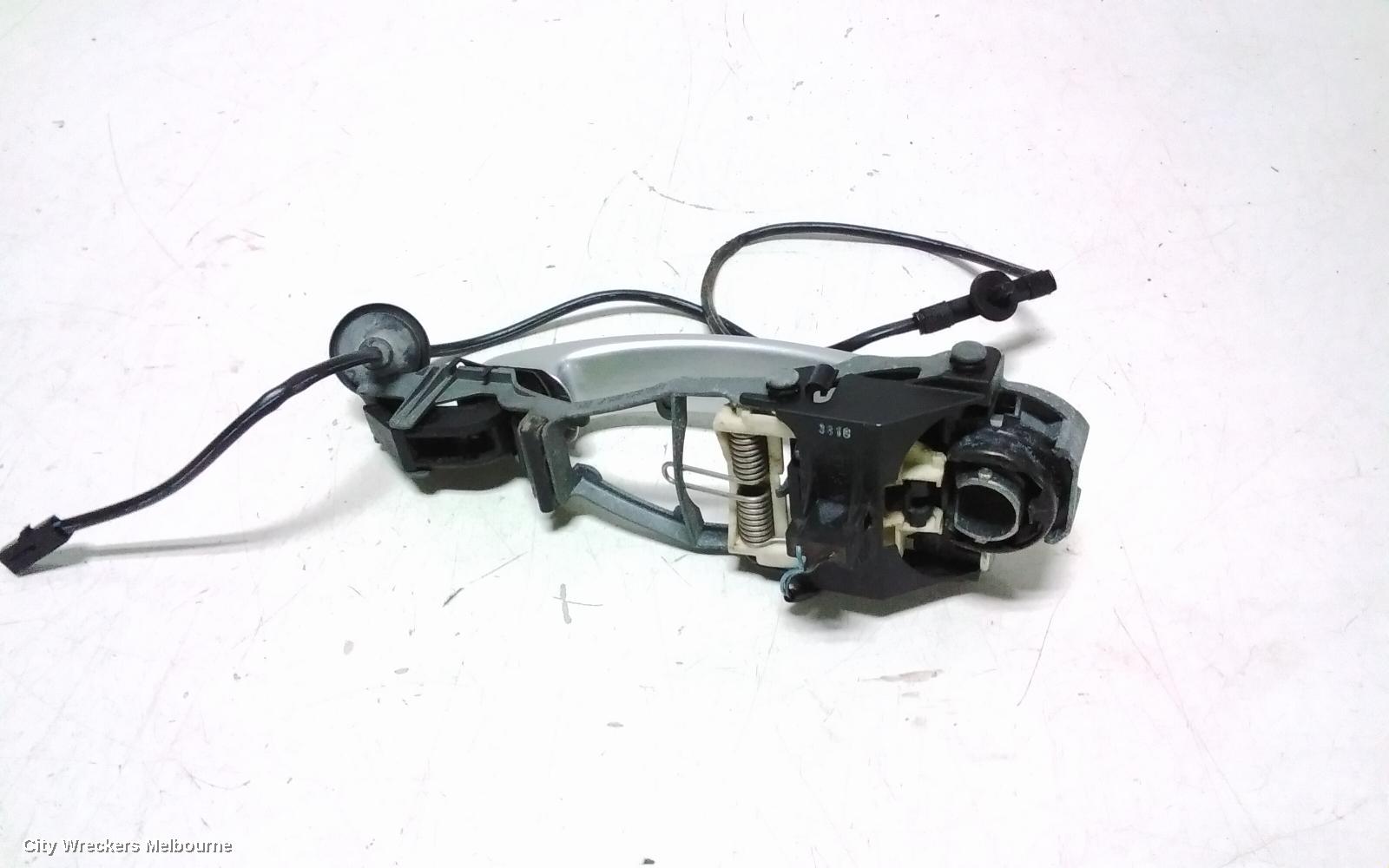 VOLKSWAGEN EOS DOOR HANDLE, OUTER, LH FRONT, 1F, 02/2007 - 12/2014 - Image 3