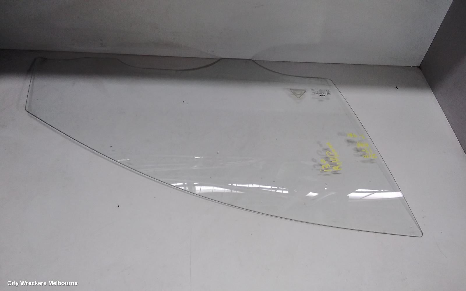 HYUNDAI I30 RIGHT FRONT DOOR WINDOW, FD, WAGON, 02/2009 - 04/2012 - Image 1