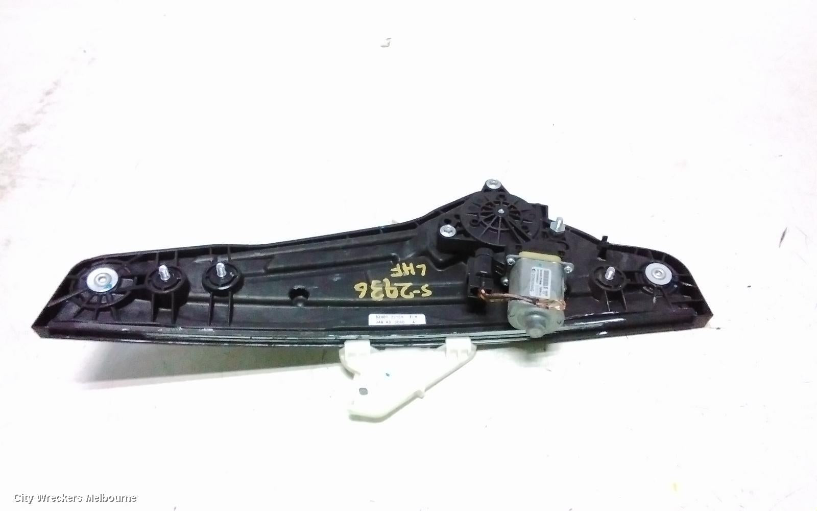 HYUNDAI VELOSTER LEFT FRONT WINDOW REG/MOTOR, FS, 10/2011 - 02/2018 - Image 1
