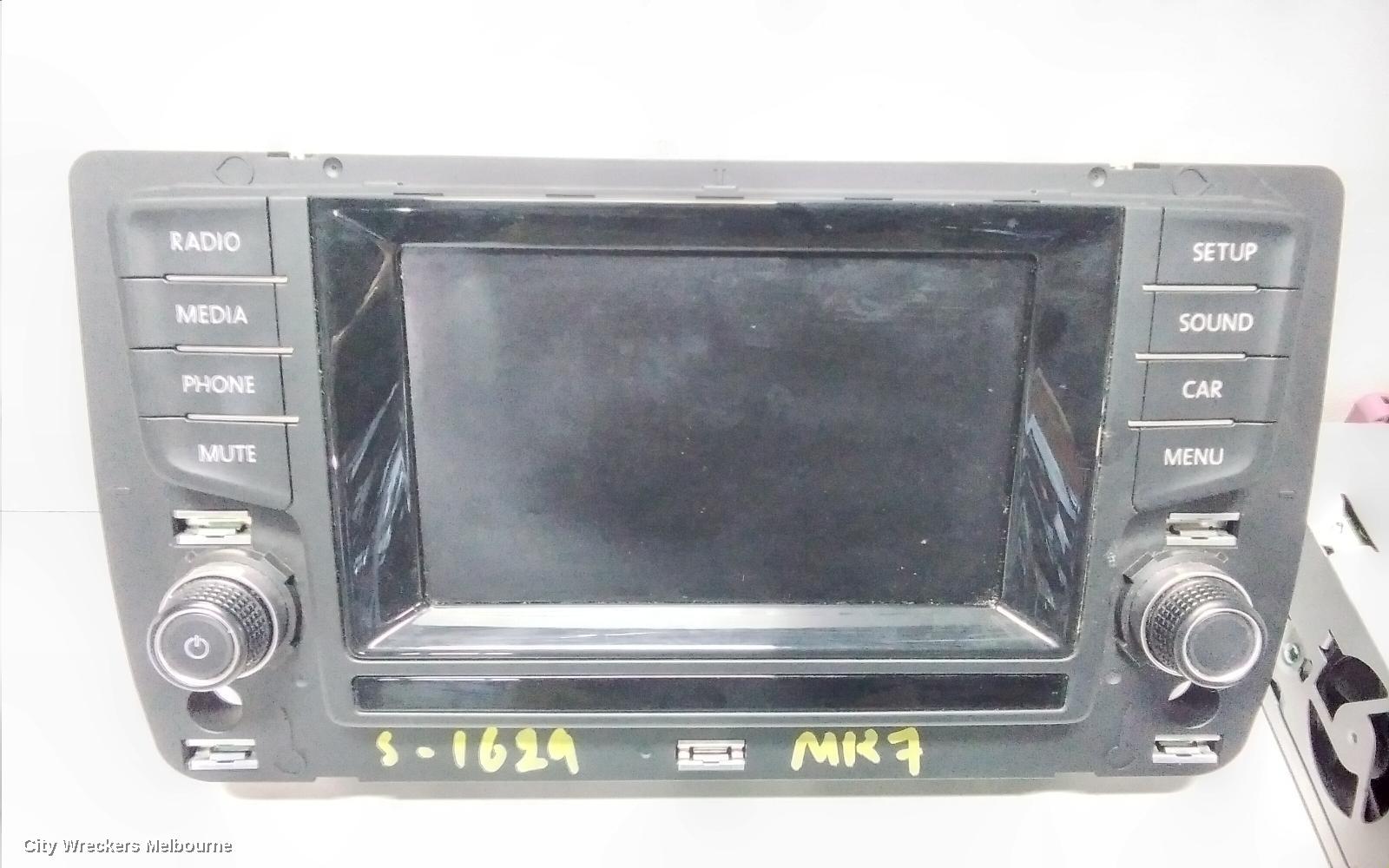 VOLKSWAGEN GOLF RADIO/CD/DVD/SAT/TV, DISPLAY SCREEN, 6.5IN, NON SAT NAV TYPE, GEN 7, 03/2013 - 03/2017 - Image 2
