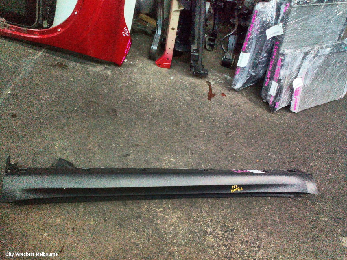 SUZUKI VITARA SIDE STEP/SKIRT, VITARA, SIDE SKIRT, LH SIDE, LY (VIN TSM), 06/2015 ONWARDS - Image 2