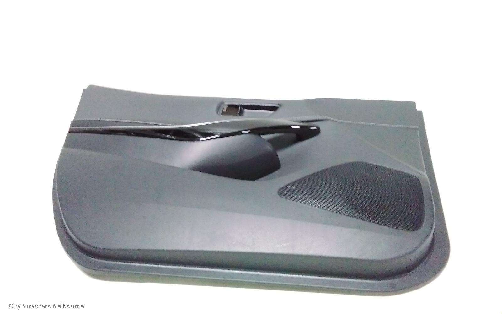 TOYOTA COROLLA DOOR TRIM, ZWE219R, LH FRONT, HATCH, 07/2018 ONWARDS - Image 2