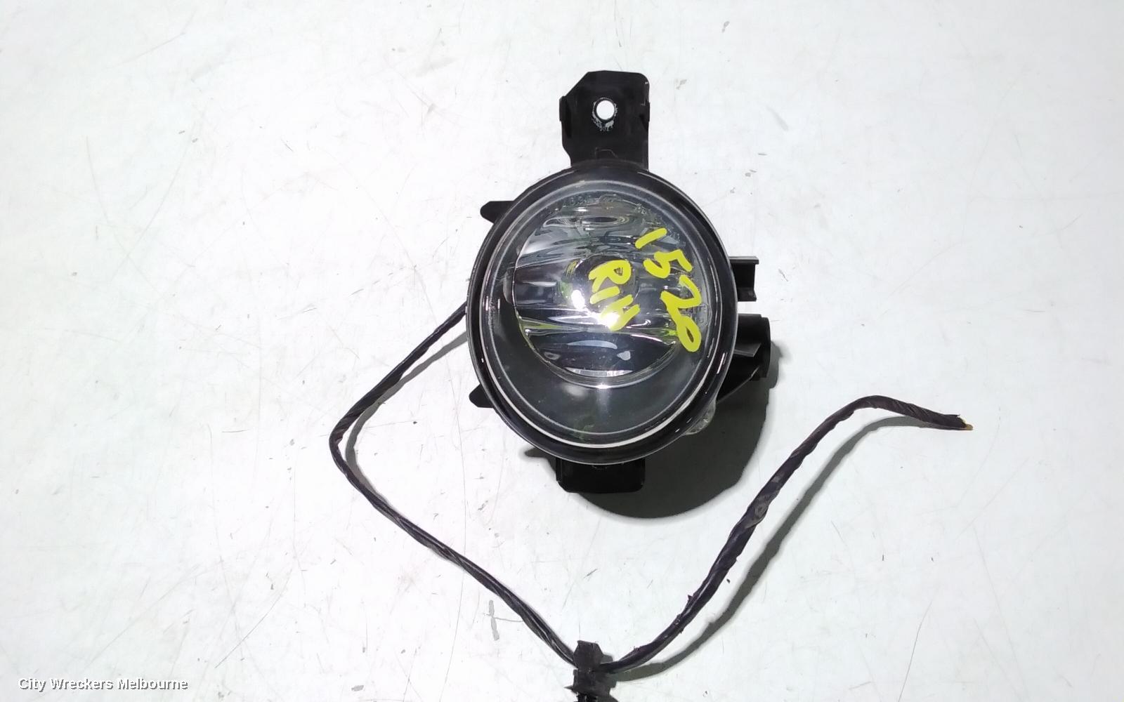 BMW X5 RIGHT INDICATOR/FOG/SIDE, BUMPER FOGLAMP, E70, NON ADAPTIVE LAMP TYPE, 03/2007 - 08/2013 - Image 2