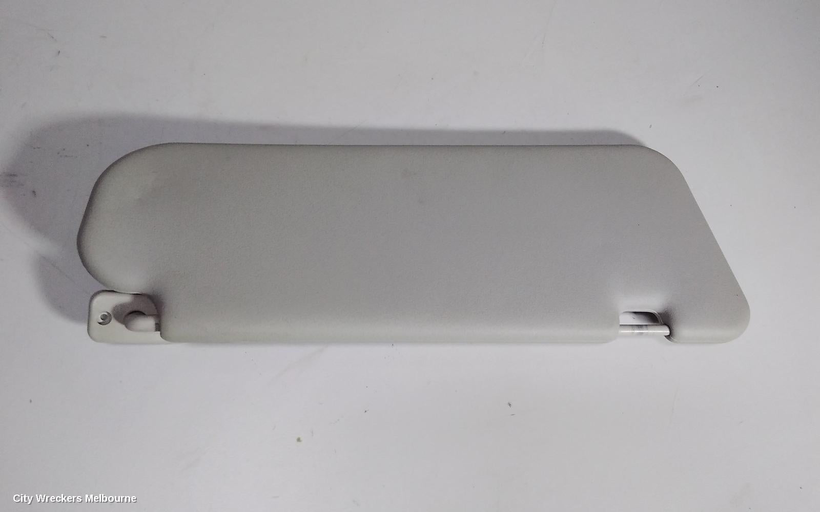 HOLDEN COMMODORE SUNVISOR, VY1-VZ, LH SIDE, 10/2002 - 09/2007 - Image 2