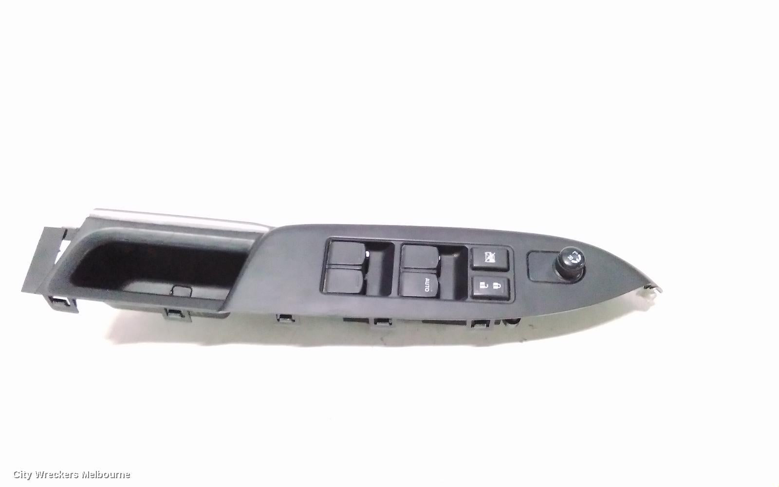 SUZUKI BALENO PWR DR WIND SWITCH, RH FRONT (MASTER SWITCH), EW, 04/2016 ONWARDS - Image 1